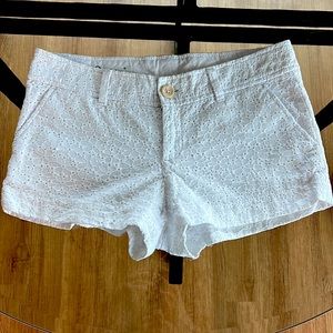 Lily Pulitzer white eyelet Walsh Short (size 4)